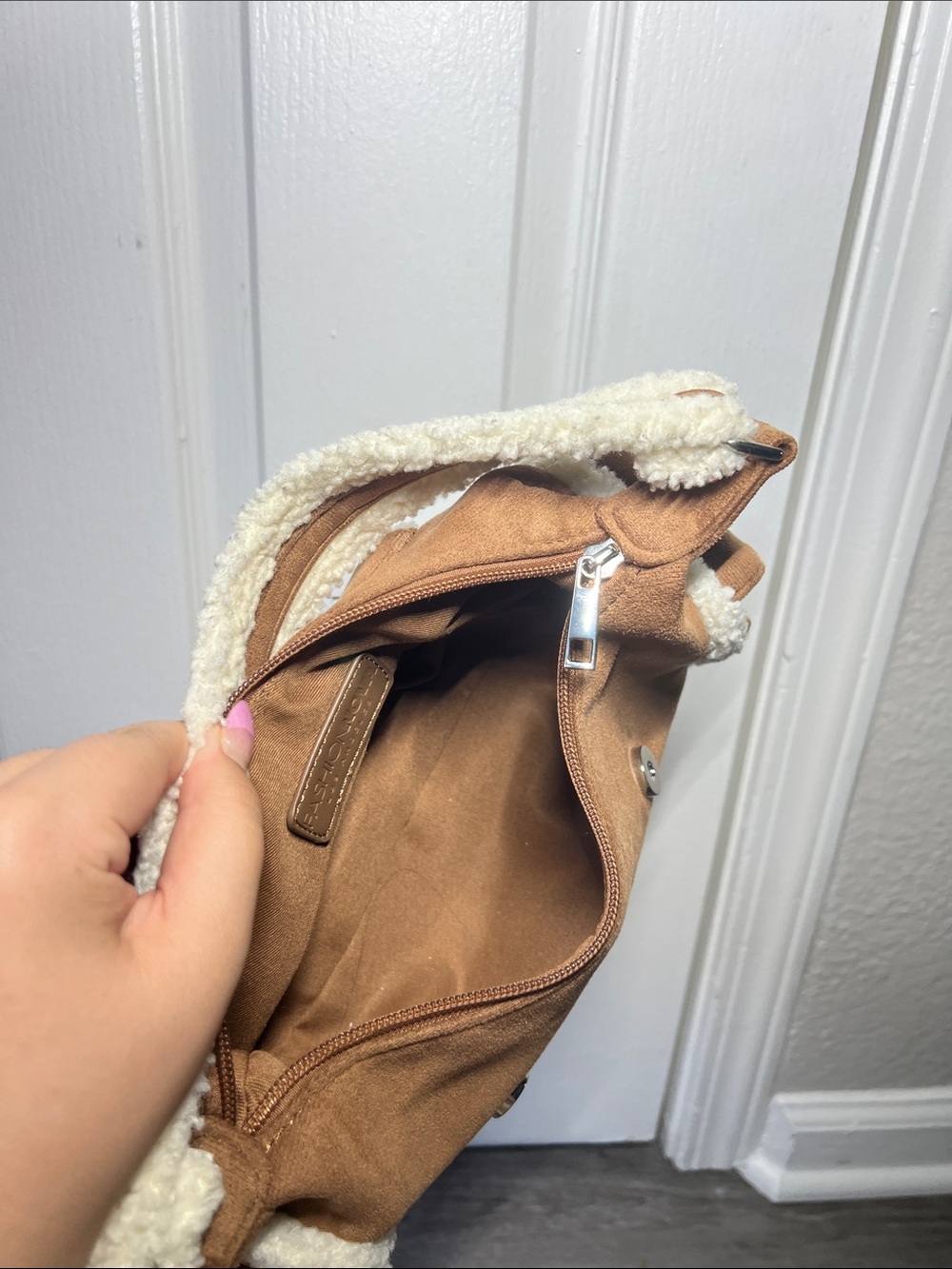 Fashion Nova Brown Suede Shoulder Bag With Cream Shearling Trim View 3